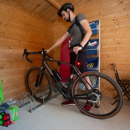 Semesterbostad La Pierraille Froid-Chapelle